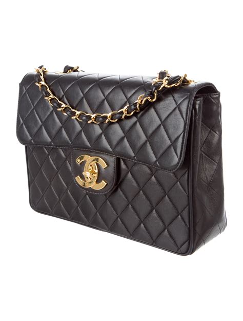 classic vintage chanel bag|Pre.